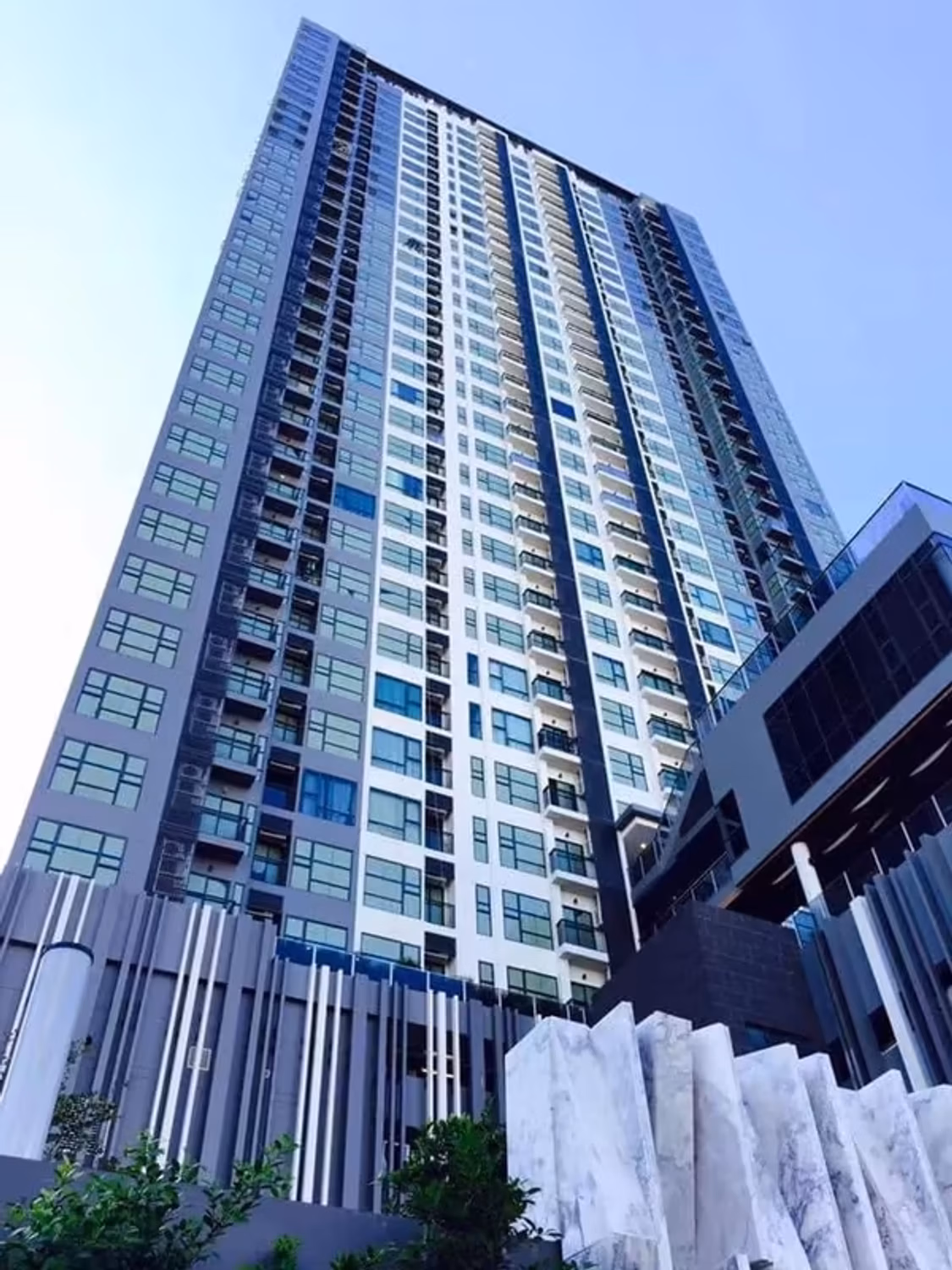 Condo - Image 4