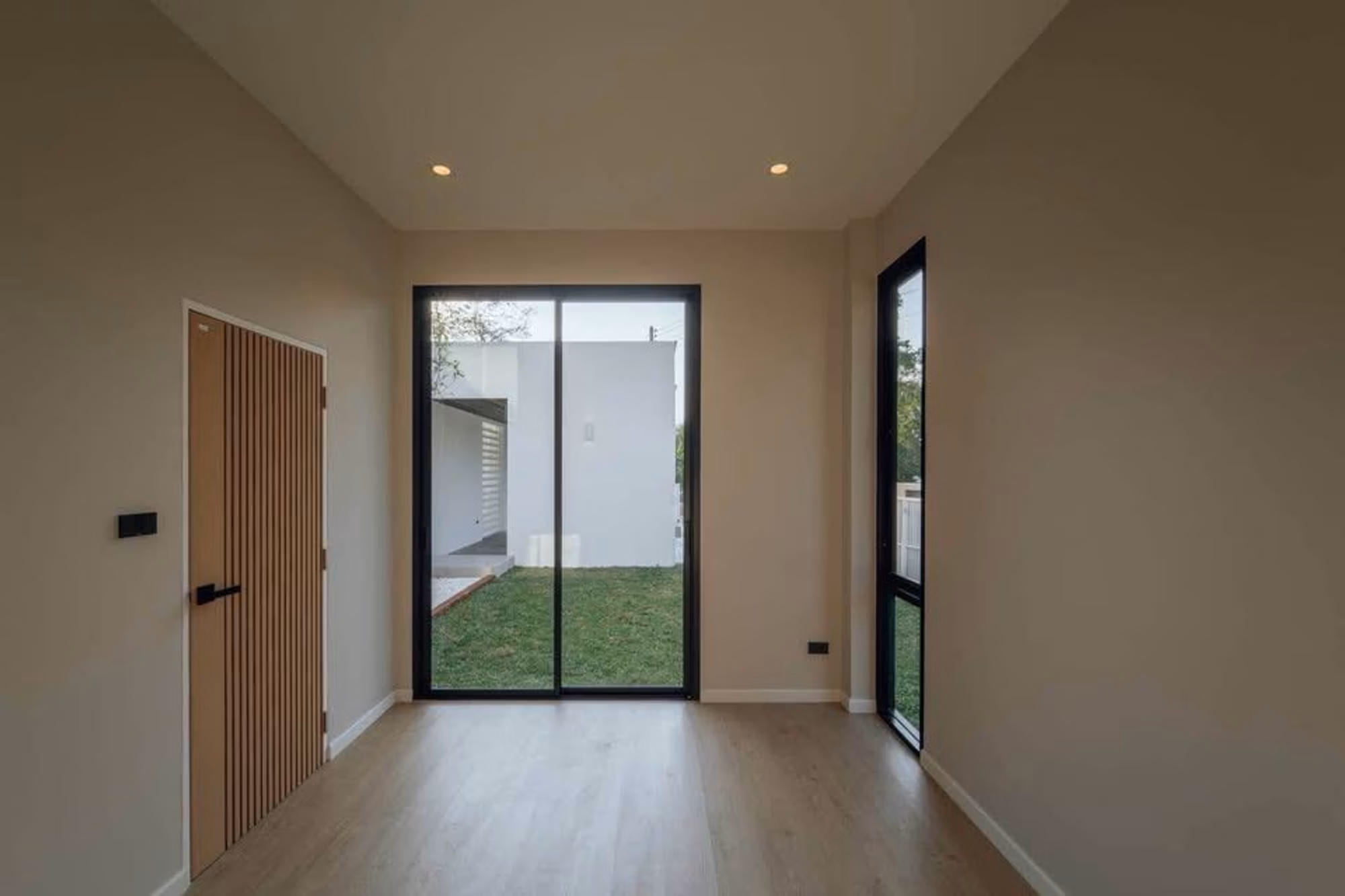 5 Bed House for Sale in San Sai District - Image 4