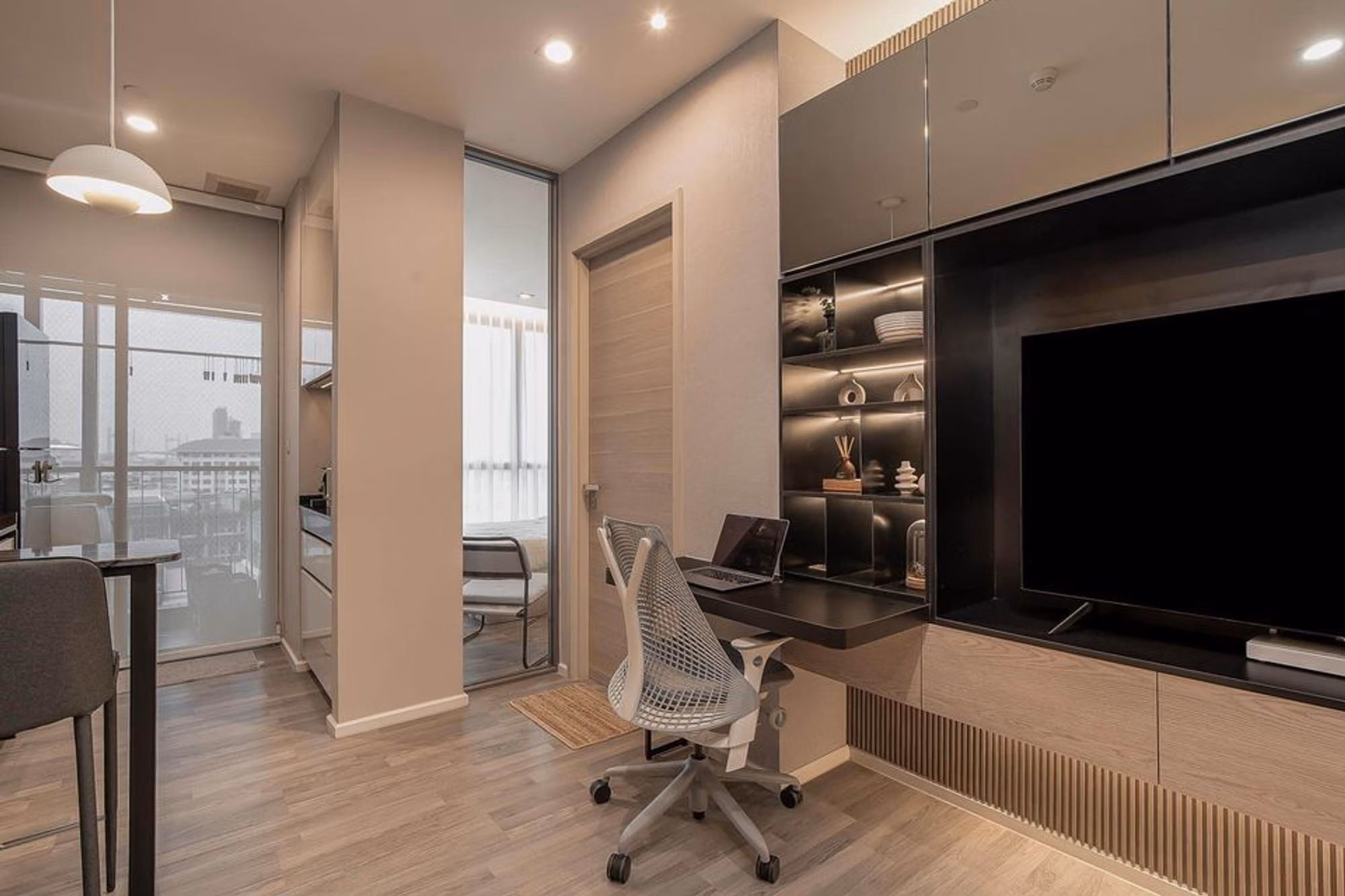 1 Bed Condo for Sale in Sathon - Image 8