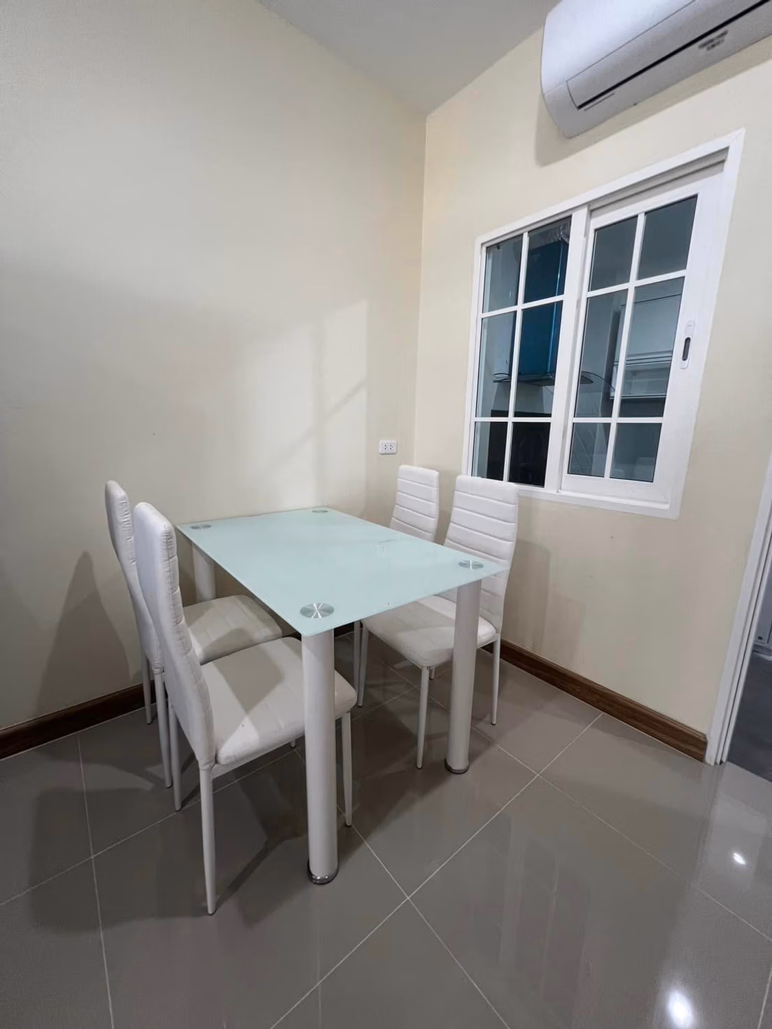 Townhouse for Rent at Golden Town RuamChok - Image 3