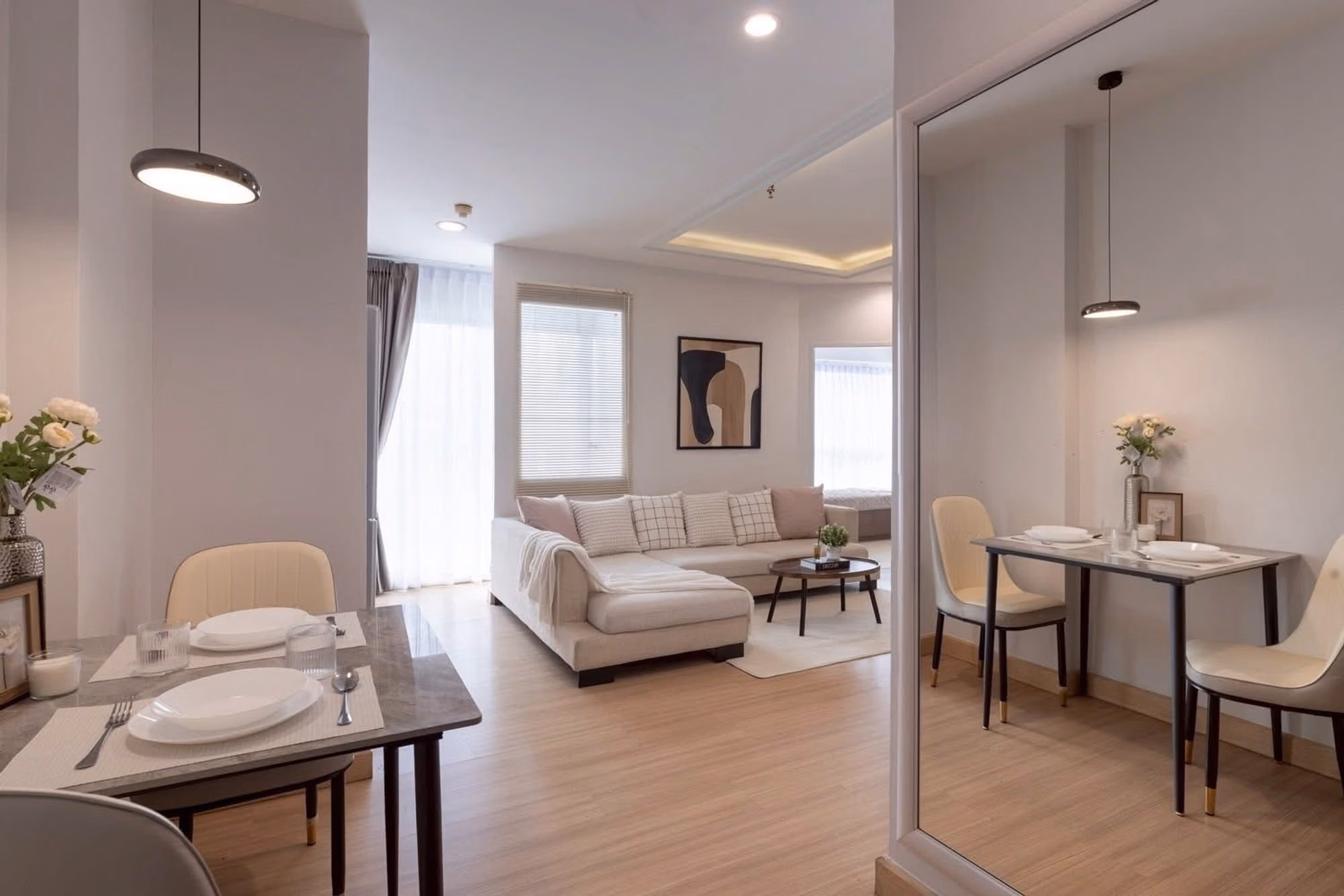 2 Bed Condo for Sale in Mueang Samut Prakan - Image 2