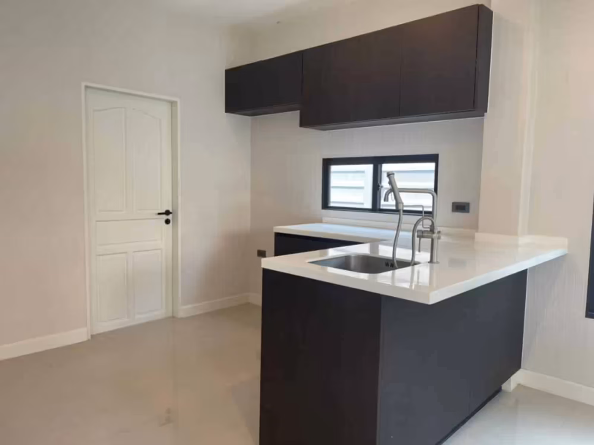 3 Bedroom House - Image 6