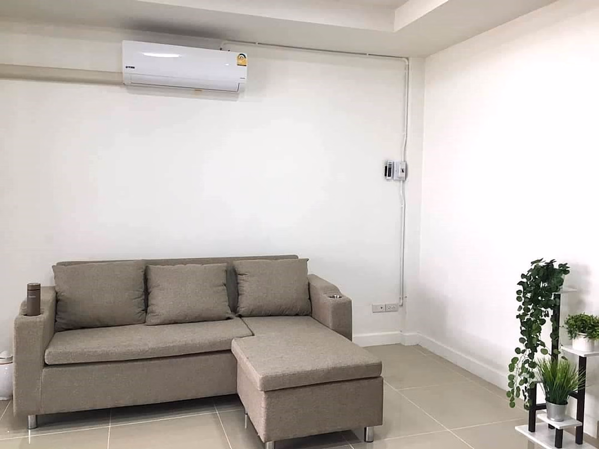 2 Bed Townhouse for Rent in Mueang Chiang Mai District - Image 2