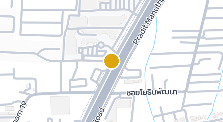 The Crystal Ekamai-Ramindra Condominium in Lat Phrao, Bangk